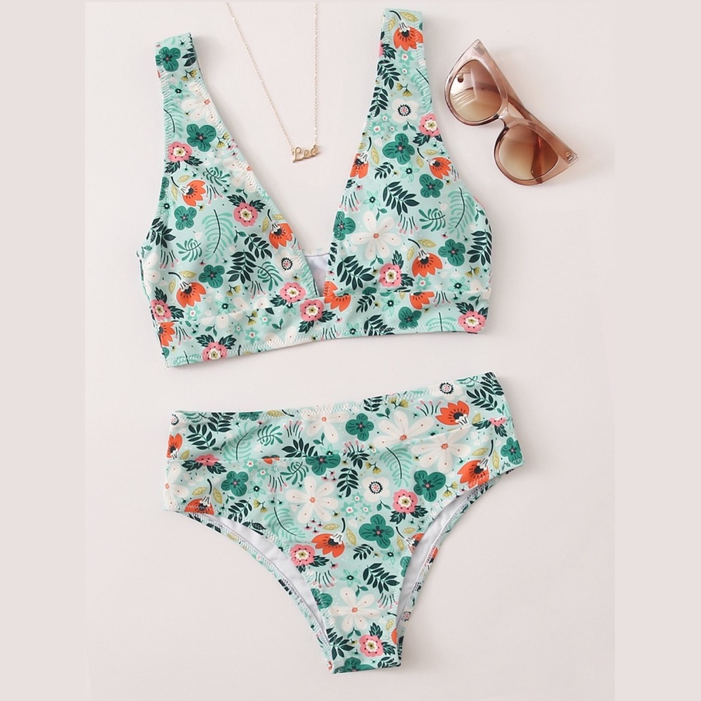 NEVER WORN Shein Bikini size M